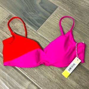 NWT summersalt bikini top